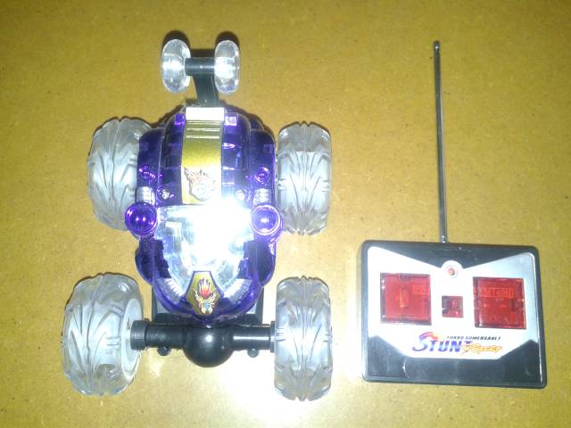 COCHE SALTARIN R/C